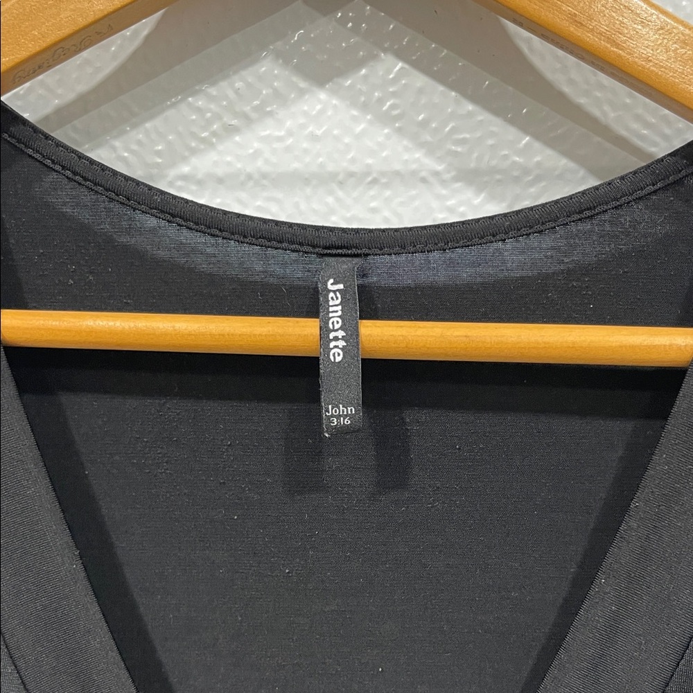 Chic Black Long Sleeve Wrap Dress - Picture 2 of 6